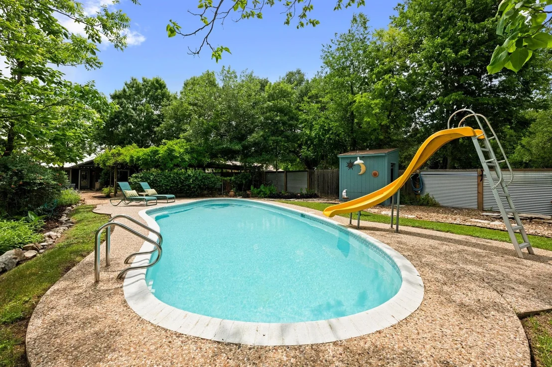 Photo of 2400 Rustic Oak LN