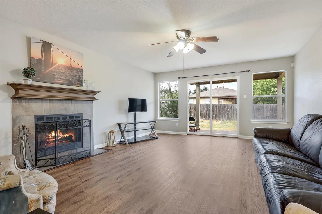 Photo of 3800 Hickox DR