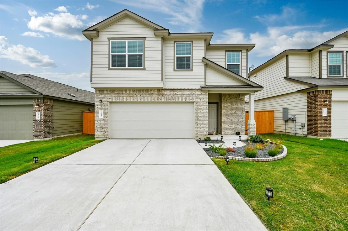 Photo of 213 Bronco Billy DR