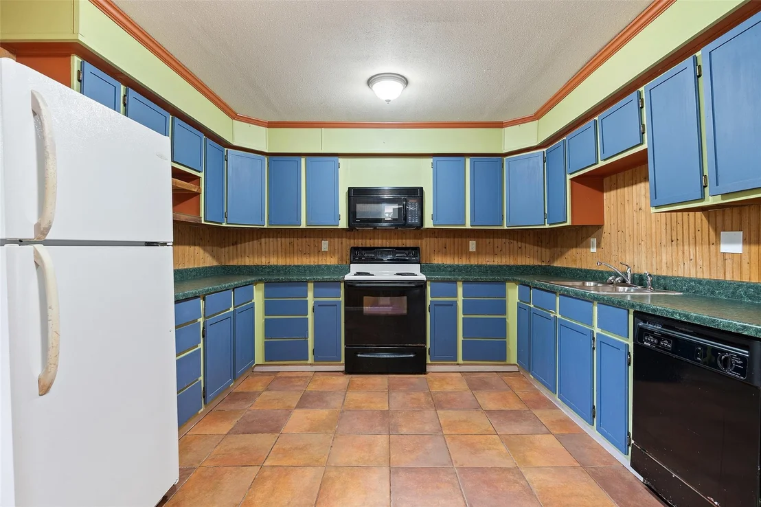 Photo of 111 & 105 Sendero BLVD