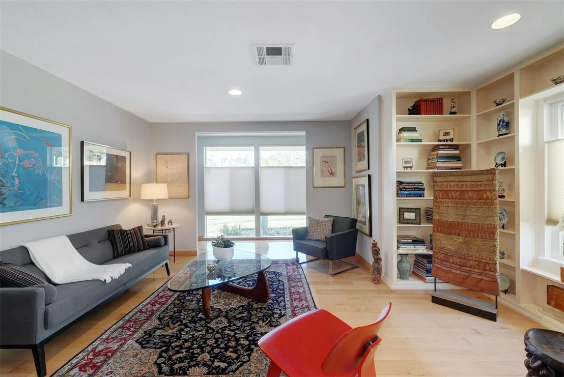 Photo of 1302 Berkshire DR