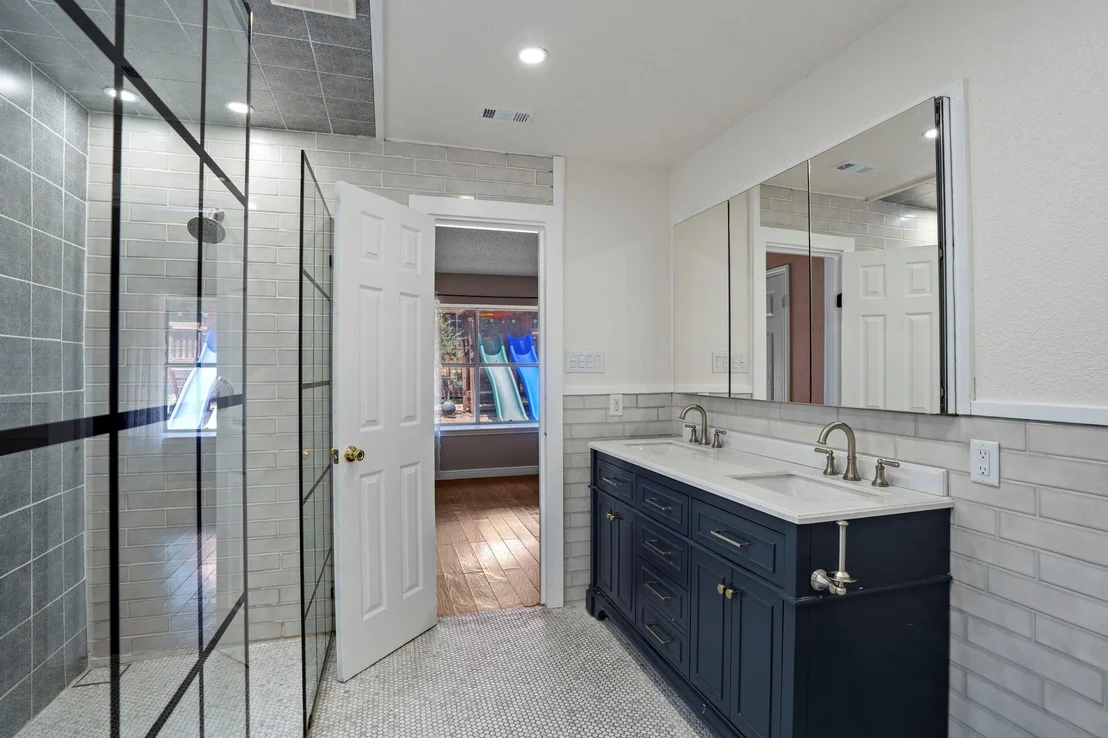 Photo of 8008 Cutler Ridge PL