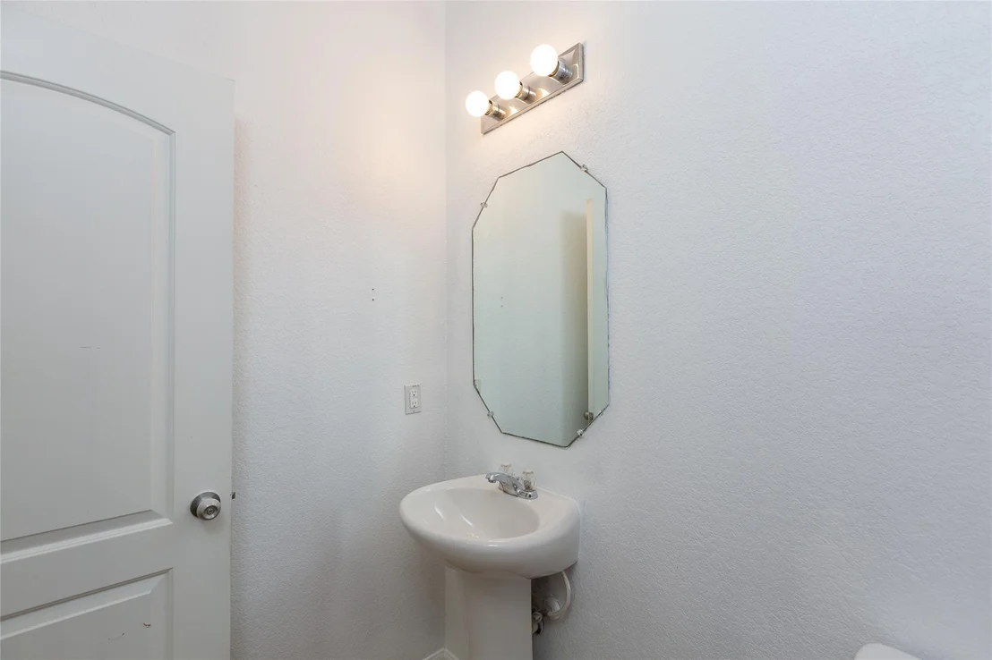 Photo of 614 Pinnacle DR