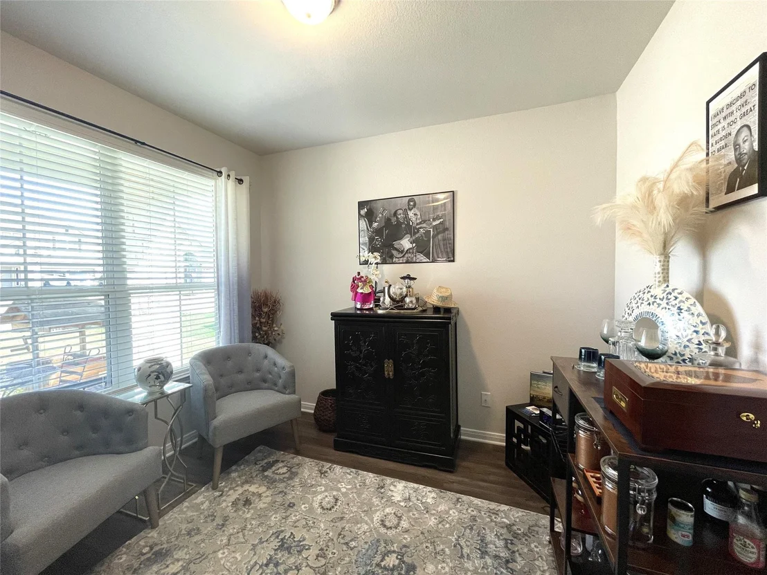 Photo of 804 McLaury CV