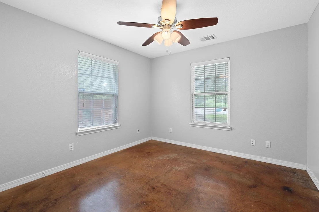 Photo of 5700 Jain LN