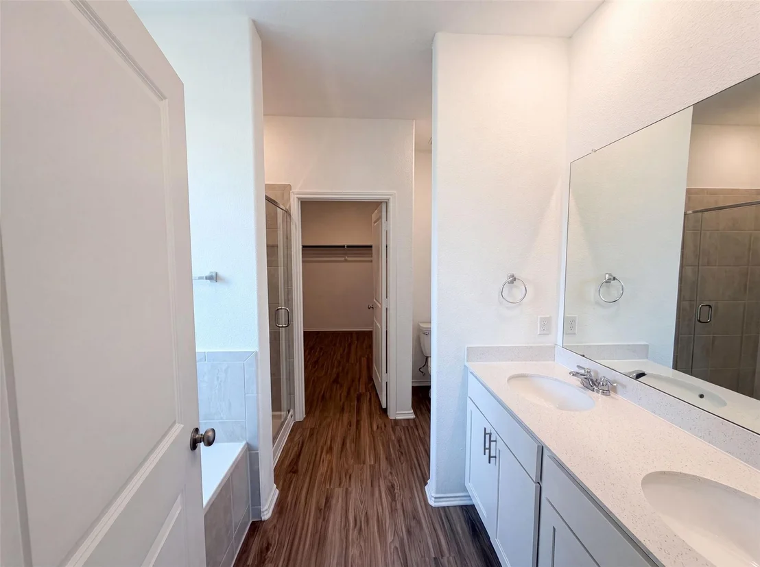 Photo of 424 Wolf Springs RD