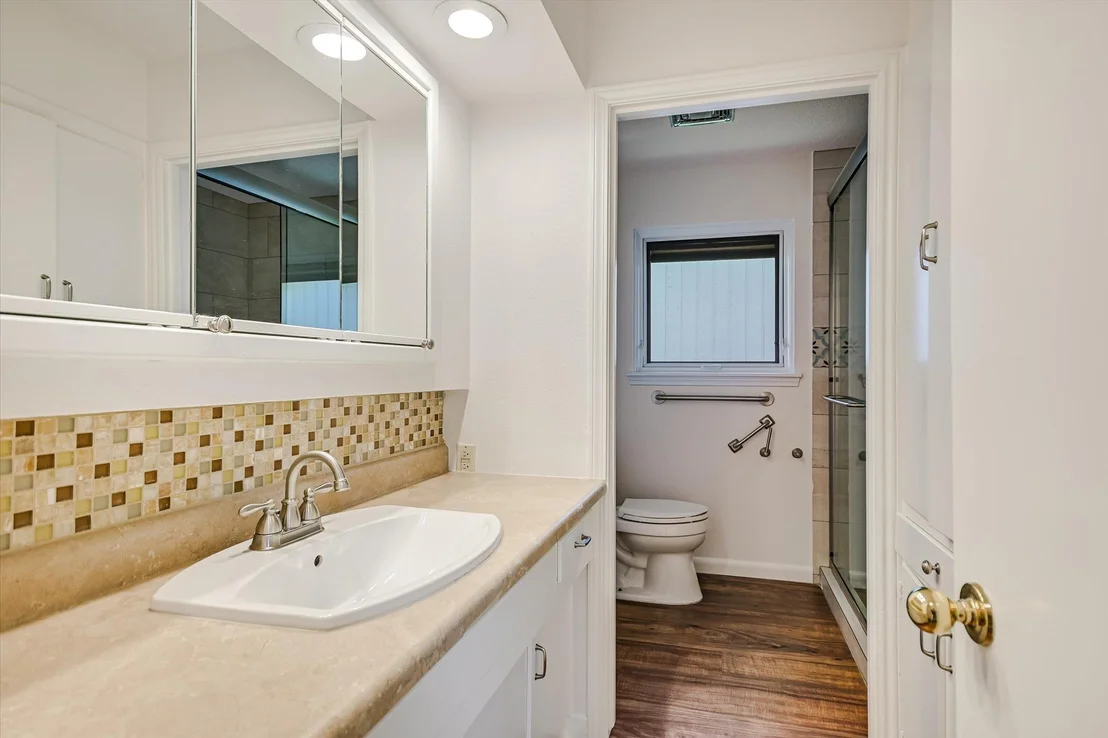 Photo of 4105 Far West BLVD