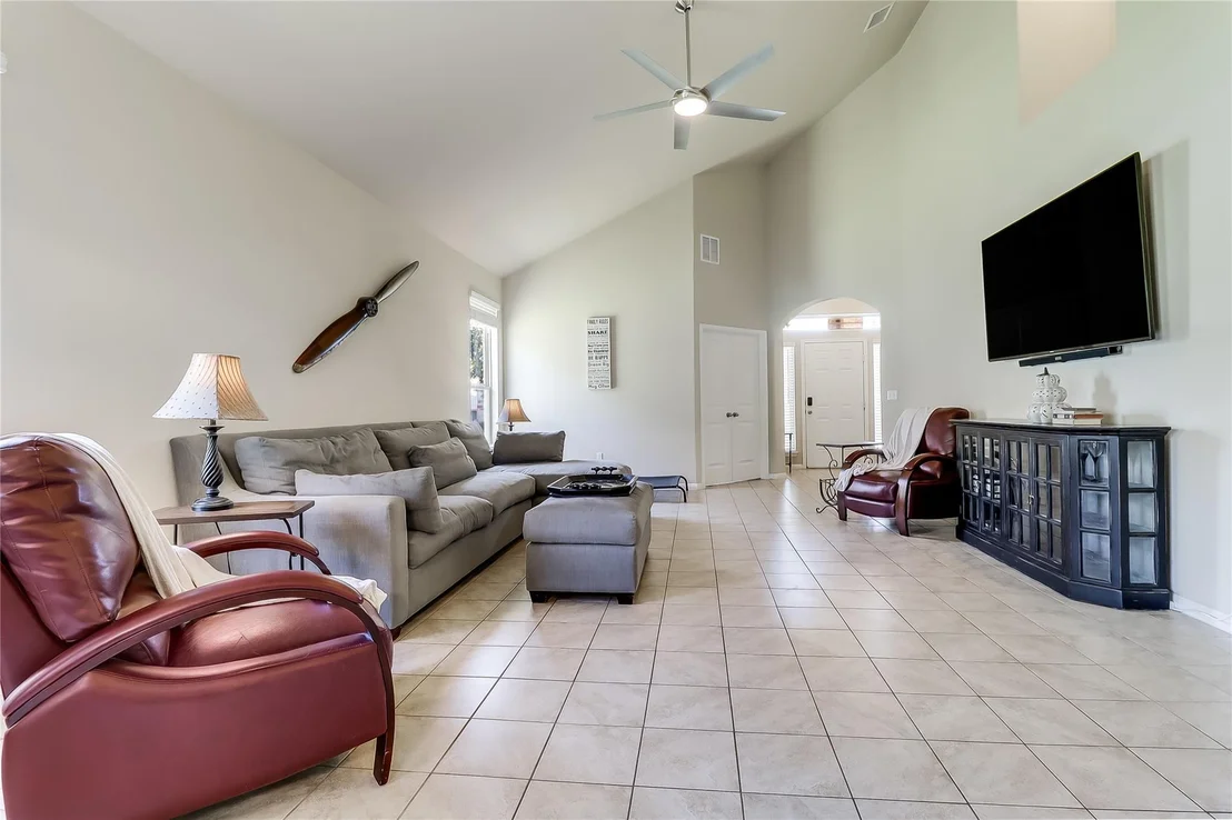 Photo of 1425 Hamiltons WAY