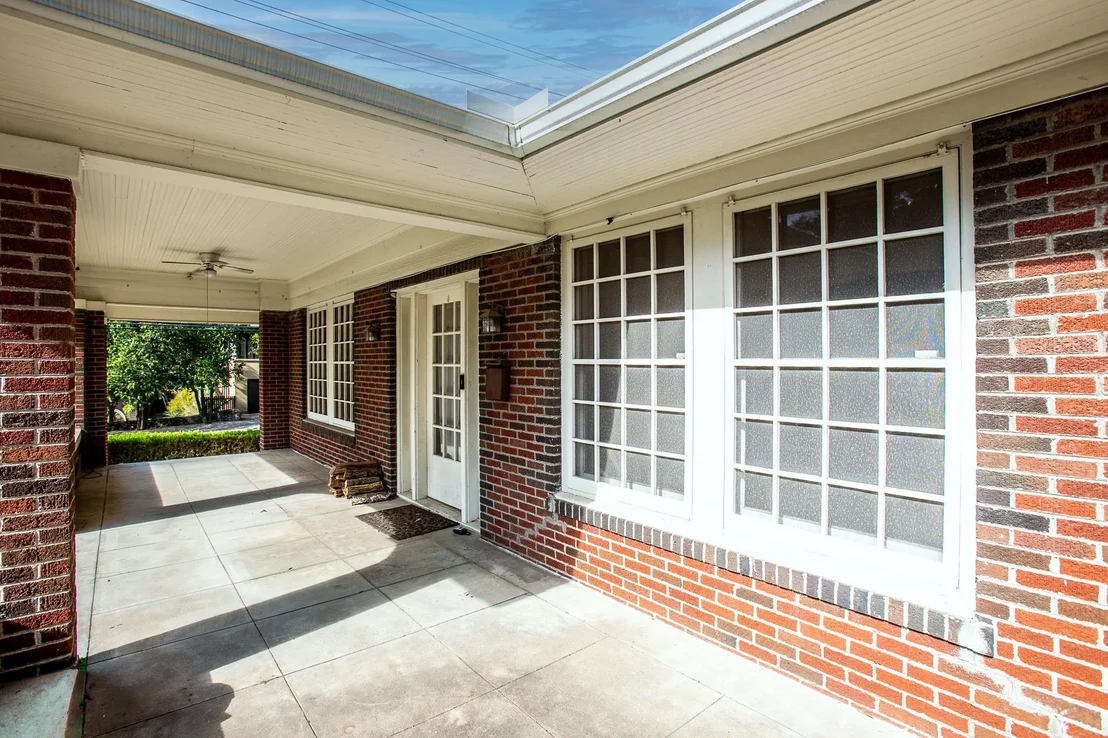 Photo of 3200 Harris Park Ave