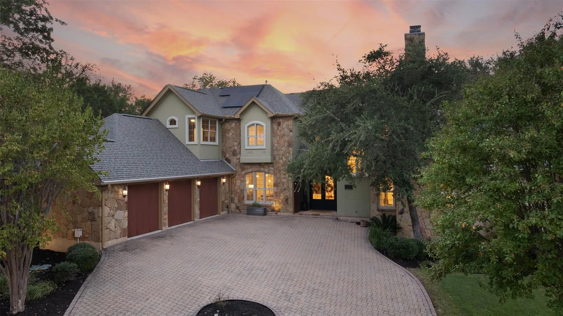 Photo of 7228 Oak Shores DR