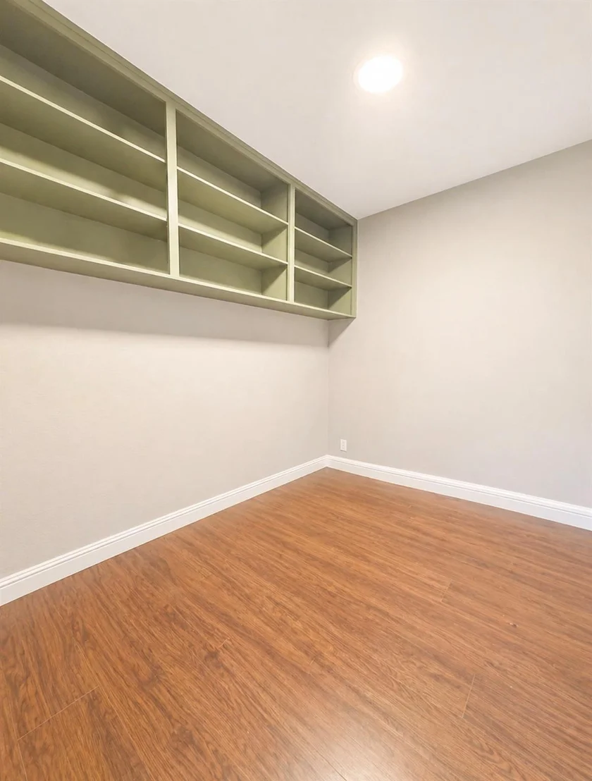 Photo of 405 Erie DR