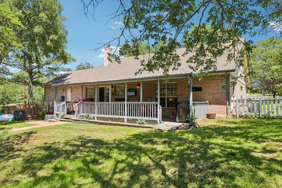 Photo of 241 Laura LN