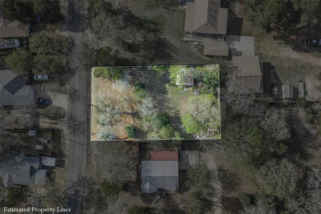 Photo of 213 Indian Oak DR