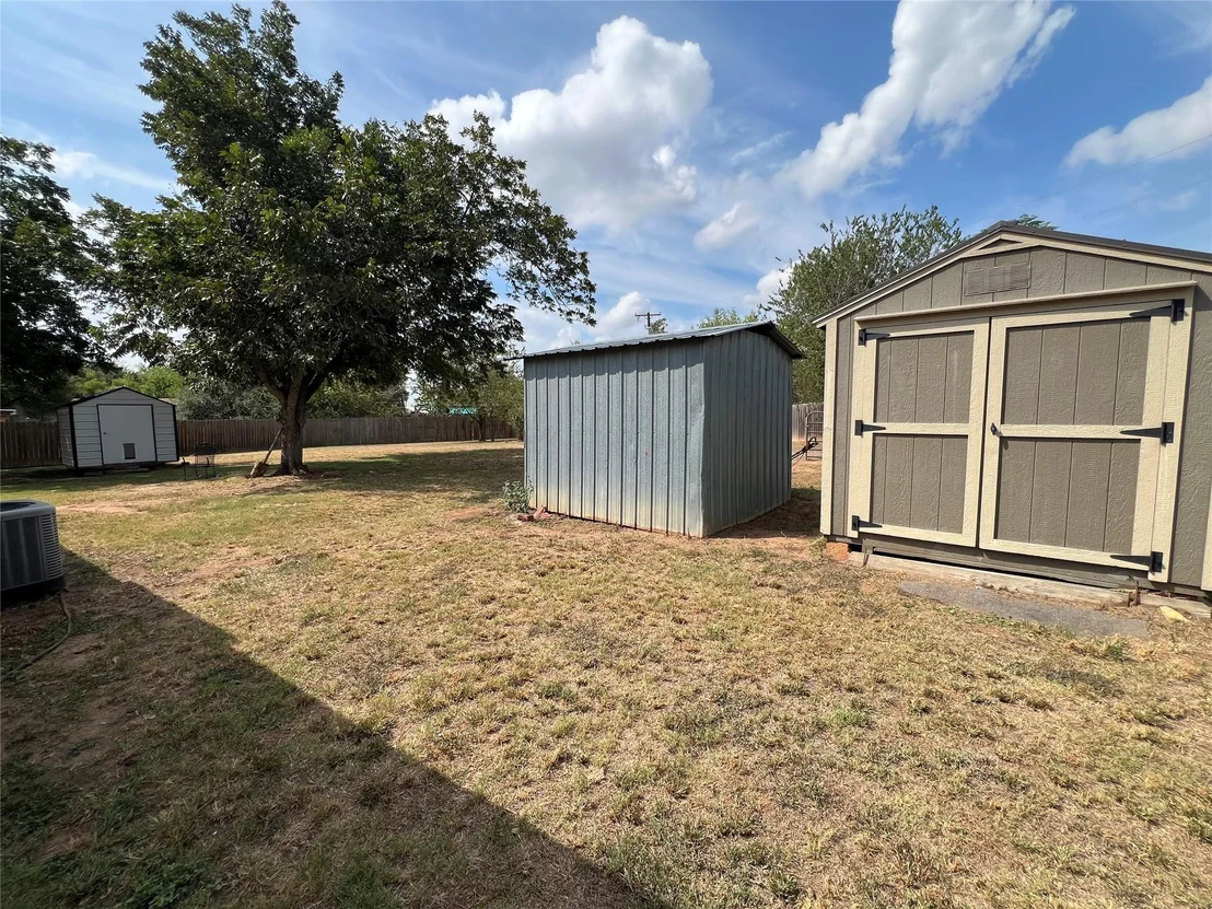 Photo of 1206 Lake Terrace DR