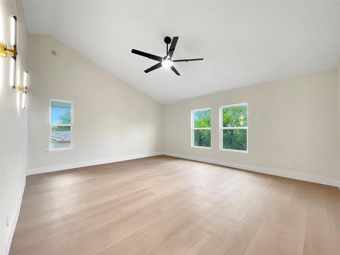 Photo of 141 Ridgecrest RD