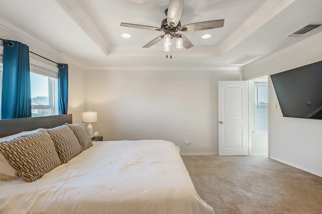 Photo of 221 Thornless CIR