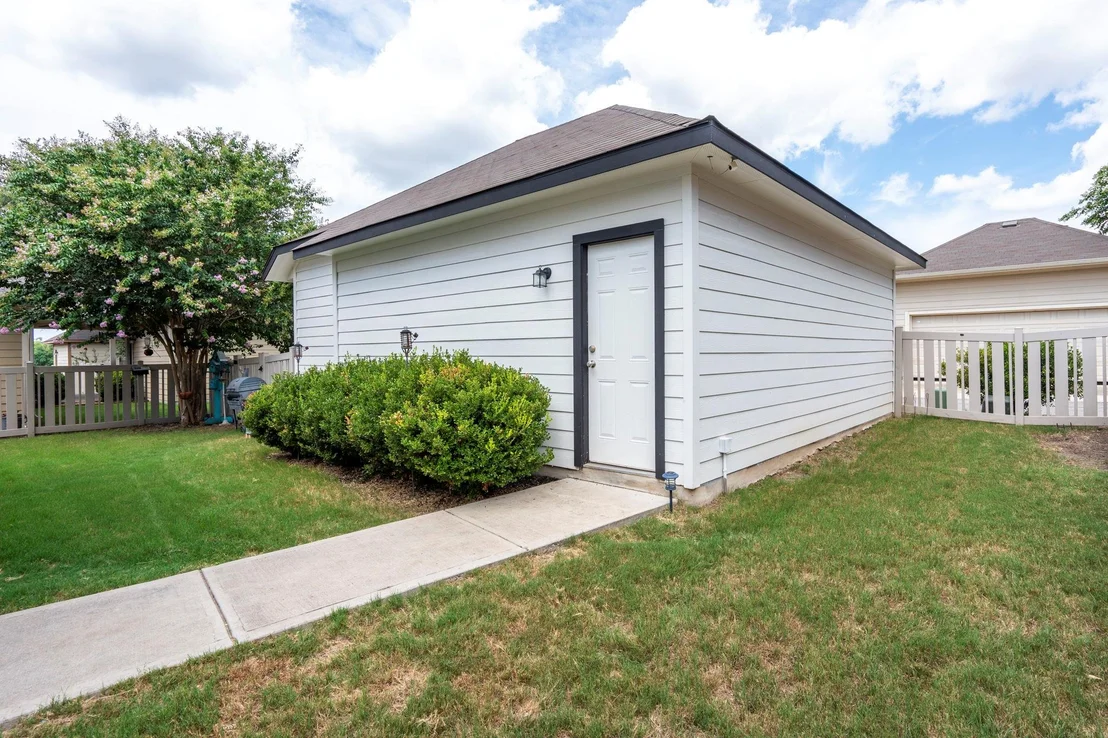 Photo of 2037 Herzog BLVD