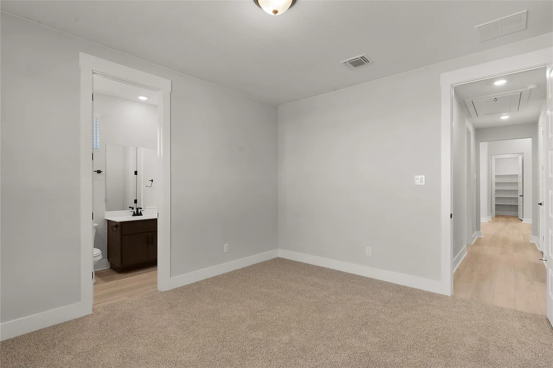 Photo of 1080 Riva Ridge