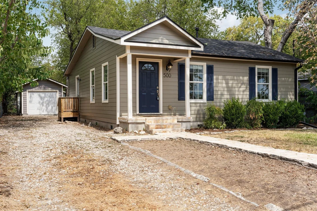 Photo of 500 Denson DR