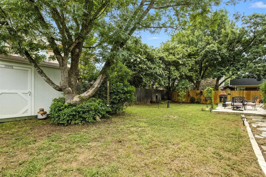 Photo of 1113 Pebble Brook RD