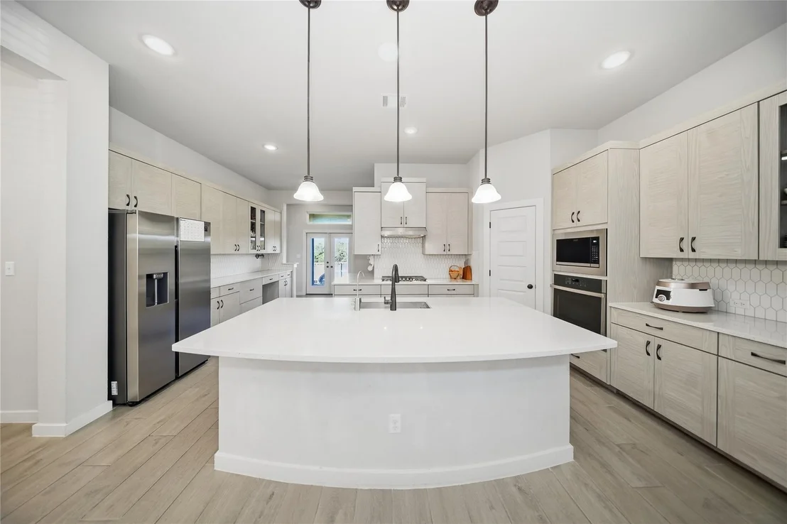 Photo of 616 Saturnia DR
