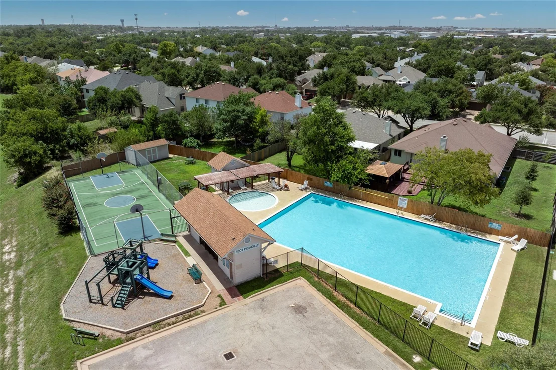 Photo of 17111 Copperhead DR