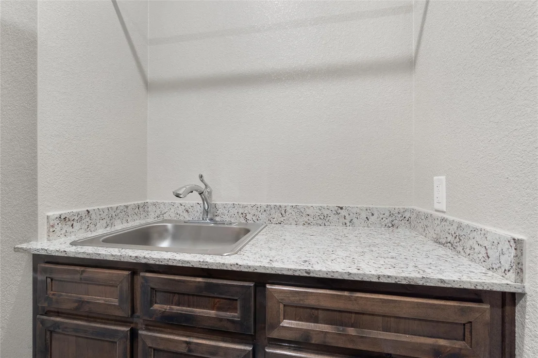 Photo of 5204 La Terraza LN