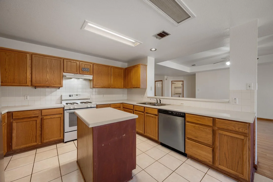Photo of 1402 Quicksilver CIR
