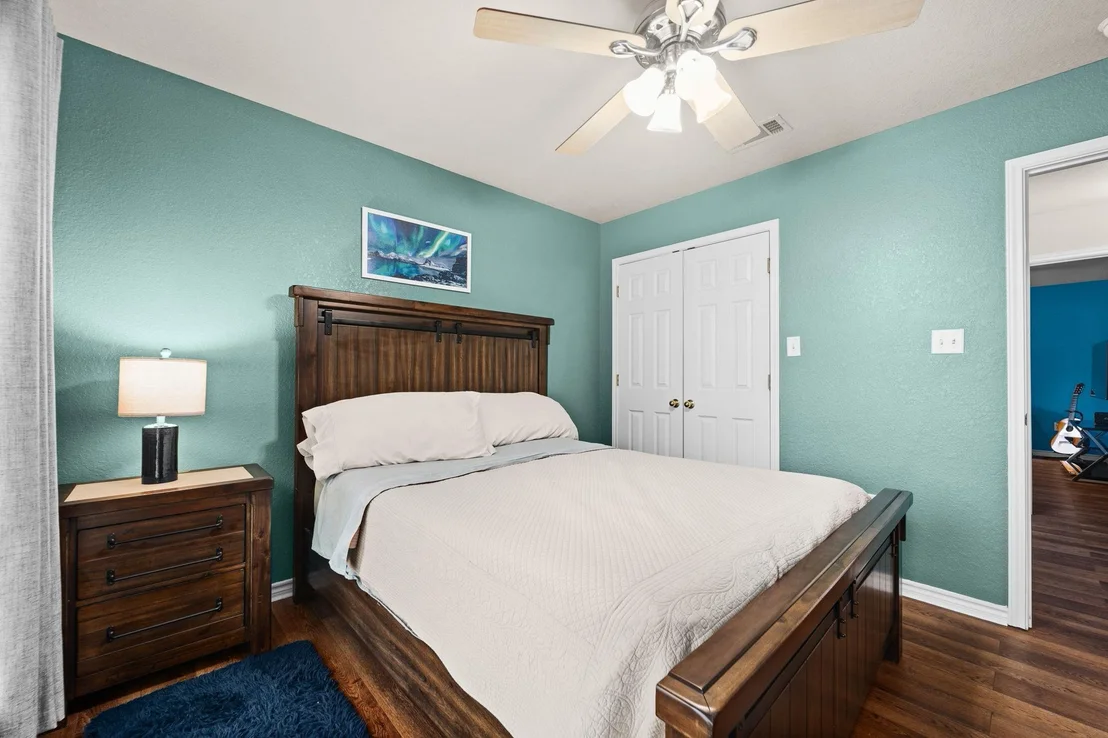 Photo of 1903 Yellowstone DR