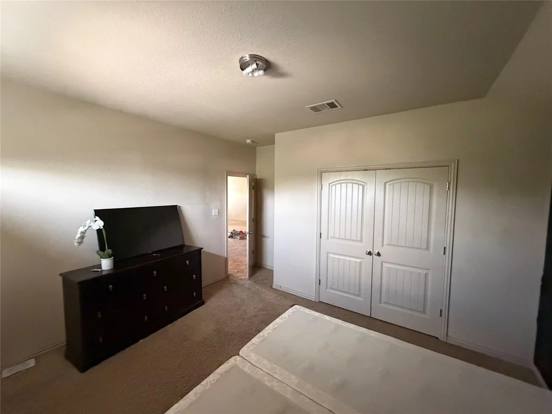 Photo of 2328 Ambling TRL