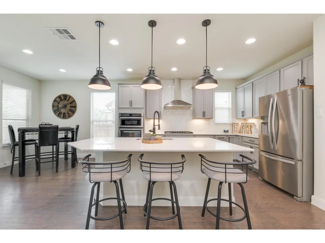 Photo of 1645 Humble Live DR
