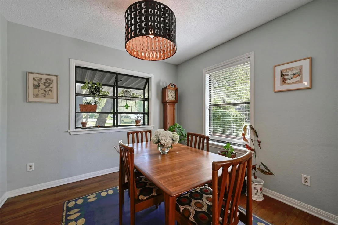 Photo of 5106 Valley Oak DR