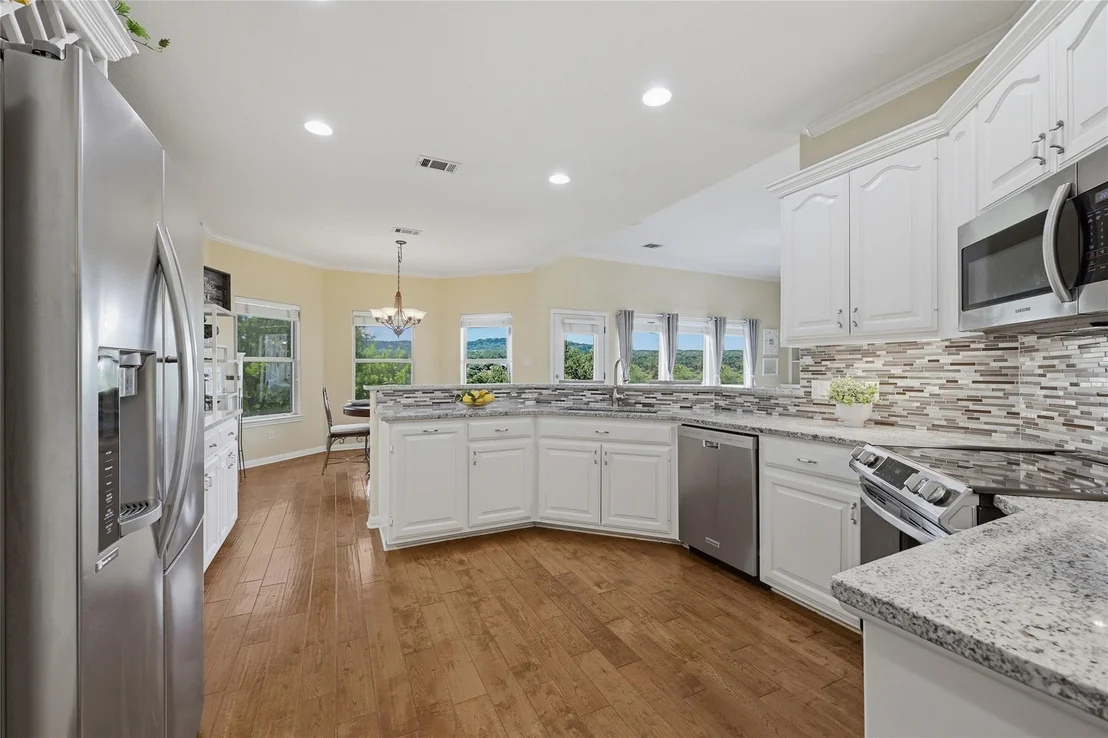 Photo of 10802 Beach RD