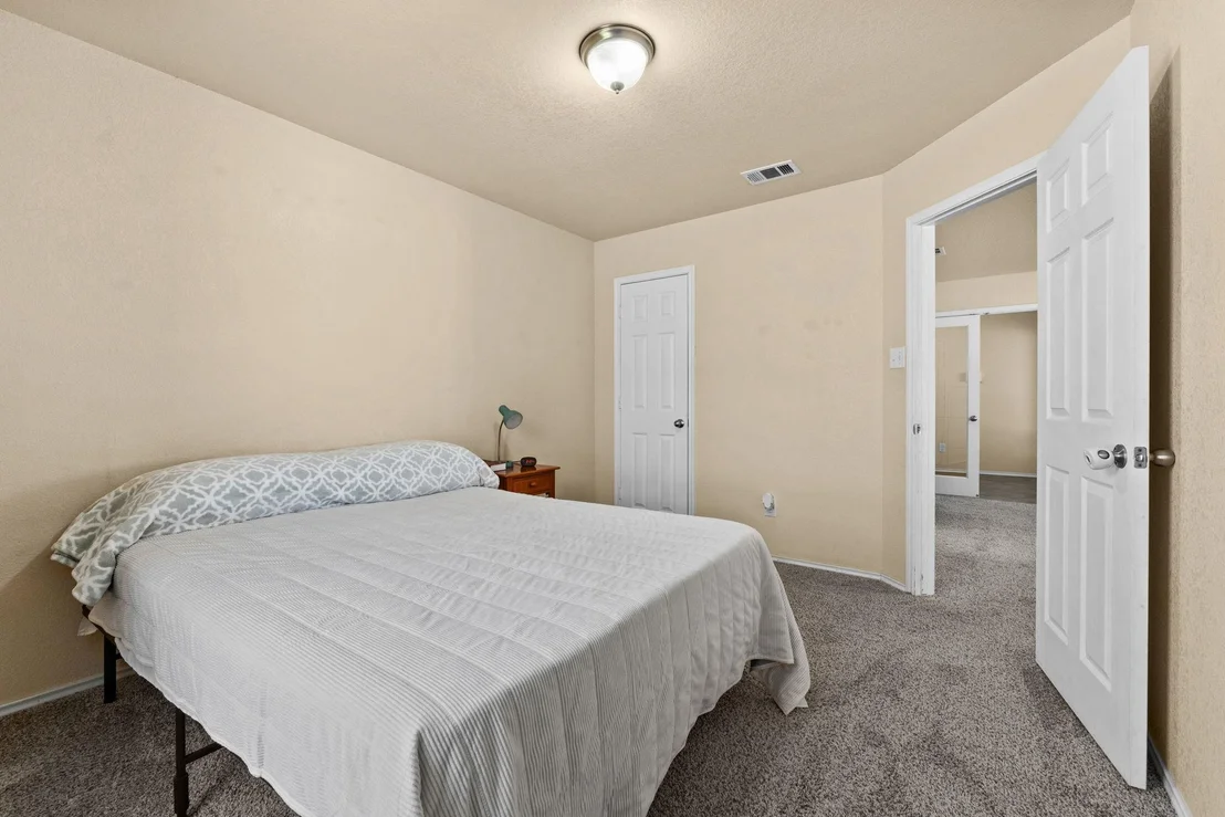 Photo of 404 Curtis DR