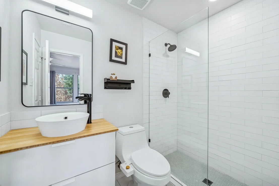 Photo of 8609 Quinton CV