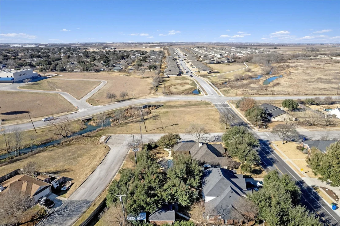 Photo of 3949 Pinehurst DR