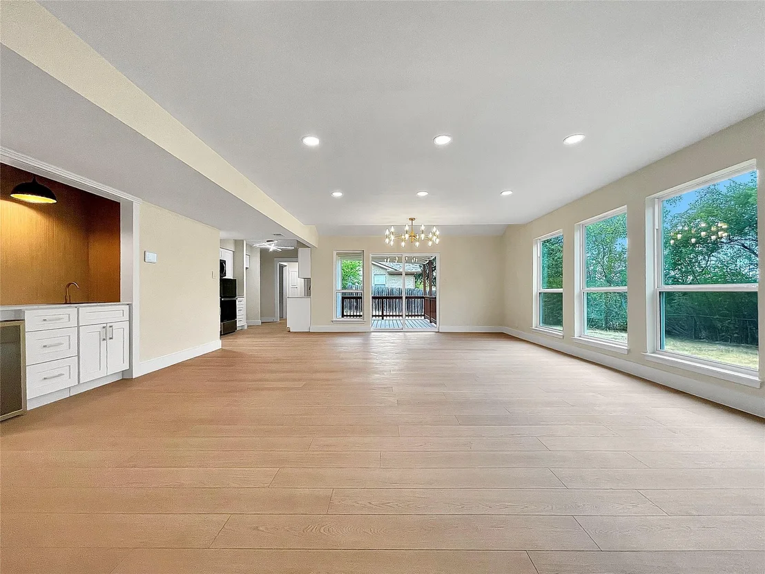 Photo of 141 Ridgecrest RD