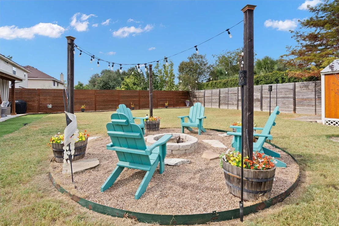 Photo of 1308 Honeysuckle LN