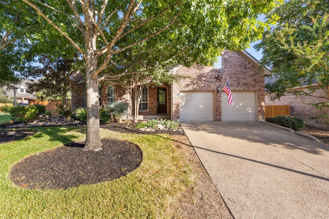 Photo of 1111 Hillridge DR