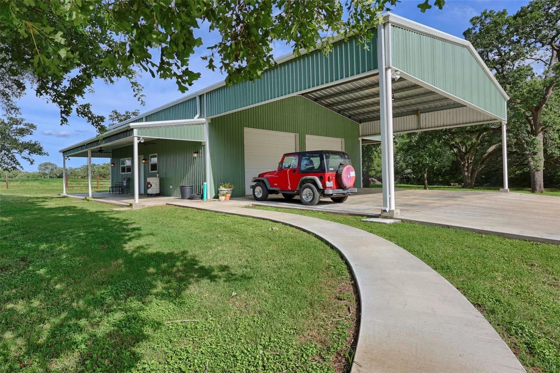 Photo of 3545 E I 10 Frontage RD