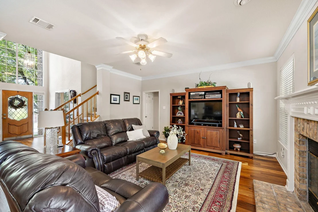 Photo of 10 Wilderness WAY
