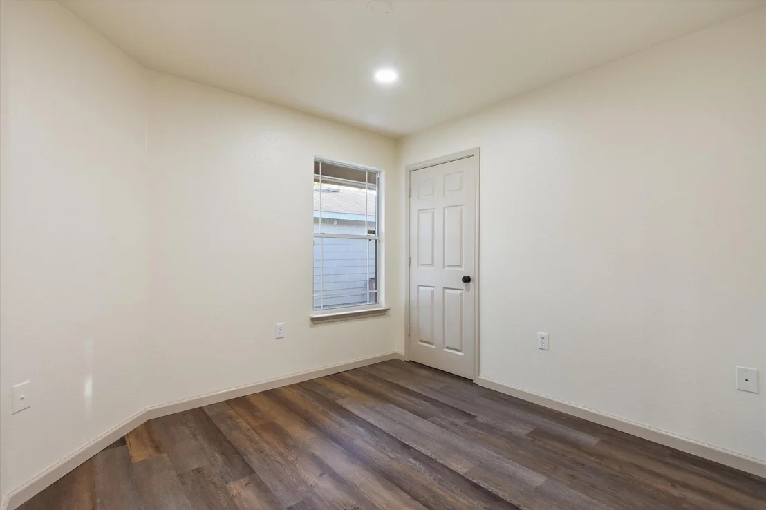 Photo of 5713 Las Alas TRL