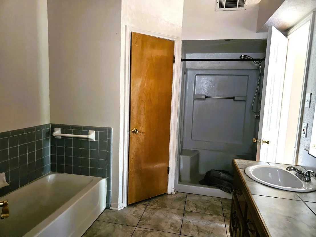Photo of 218 Atkinson Ave
