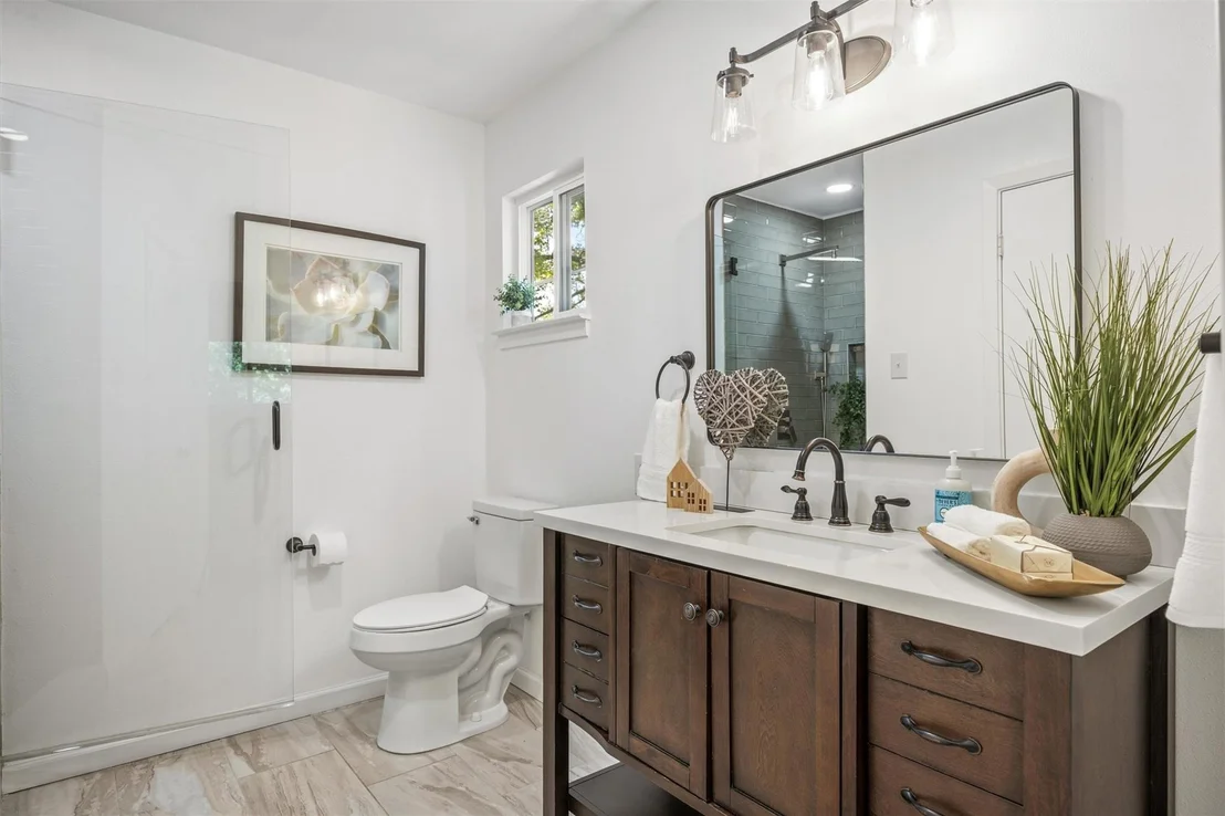 Photo of 617 Blackberry DR