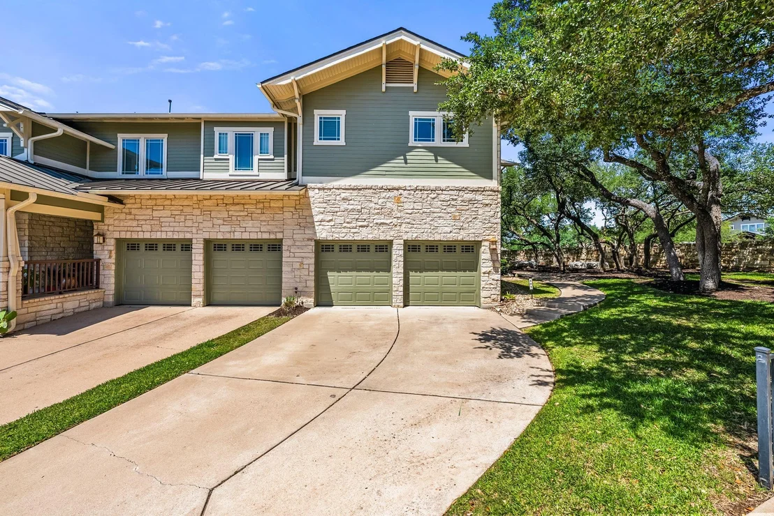 Photo of Unit 401 at 2930 Grand Oaks LOOP
