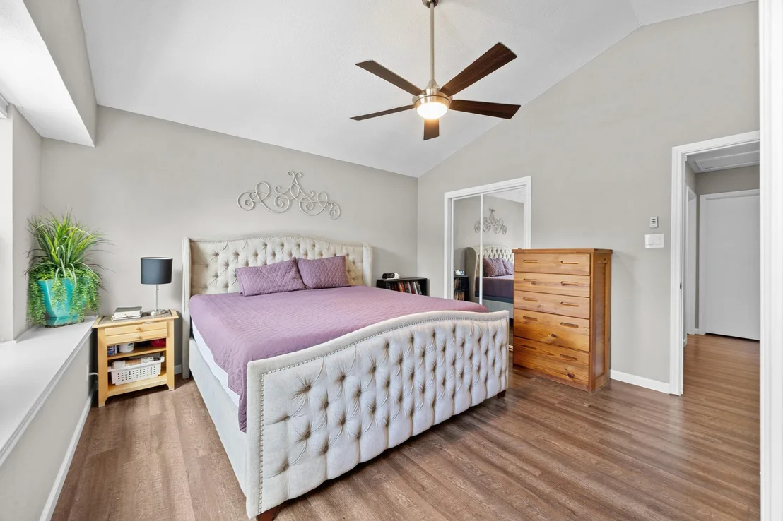 Photo of 806 Brook BND