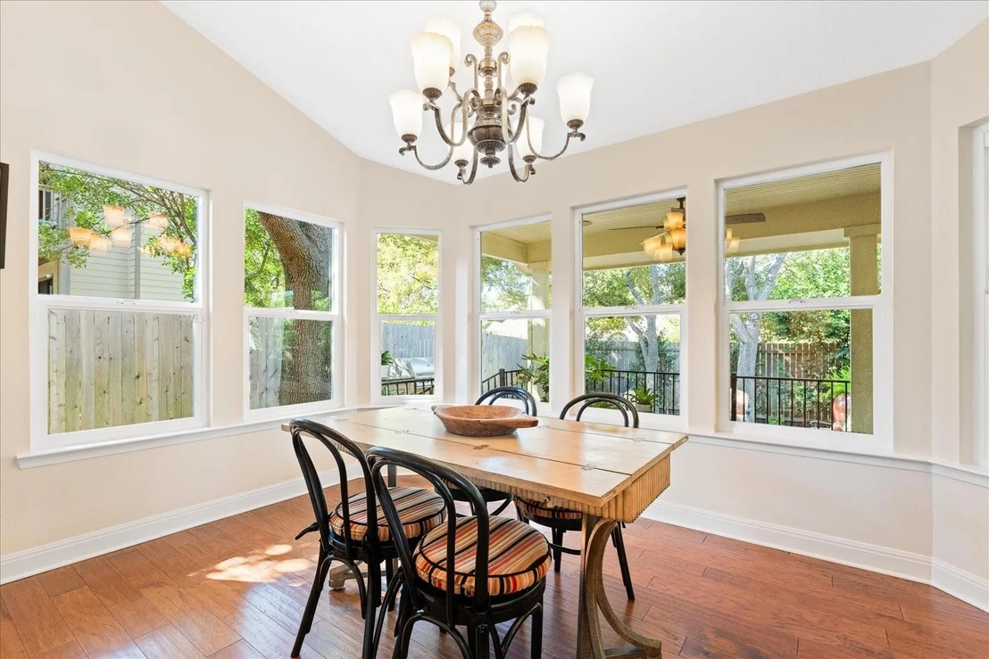 Photo of 10718 Pickfair DR