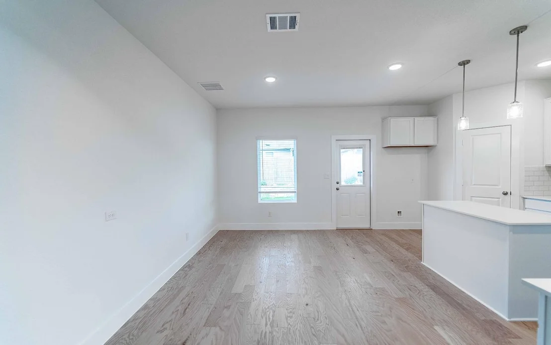 Photo of 117 Cougar Hill DR