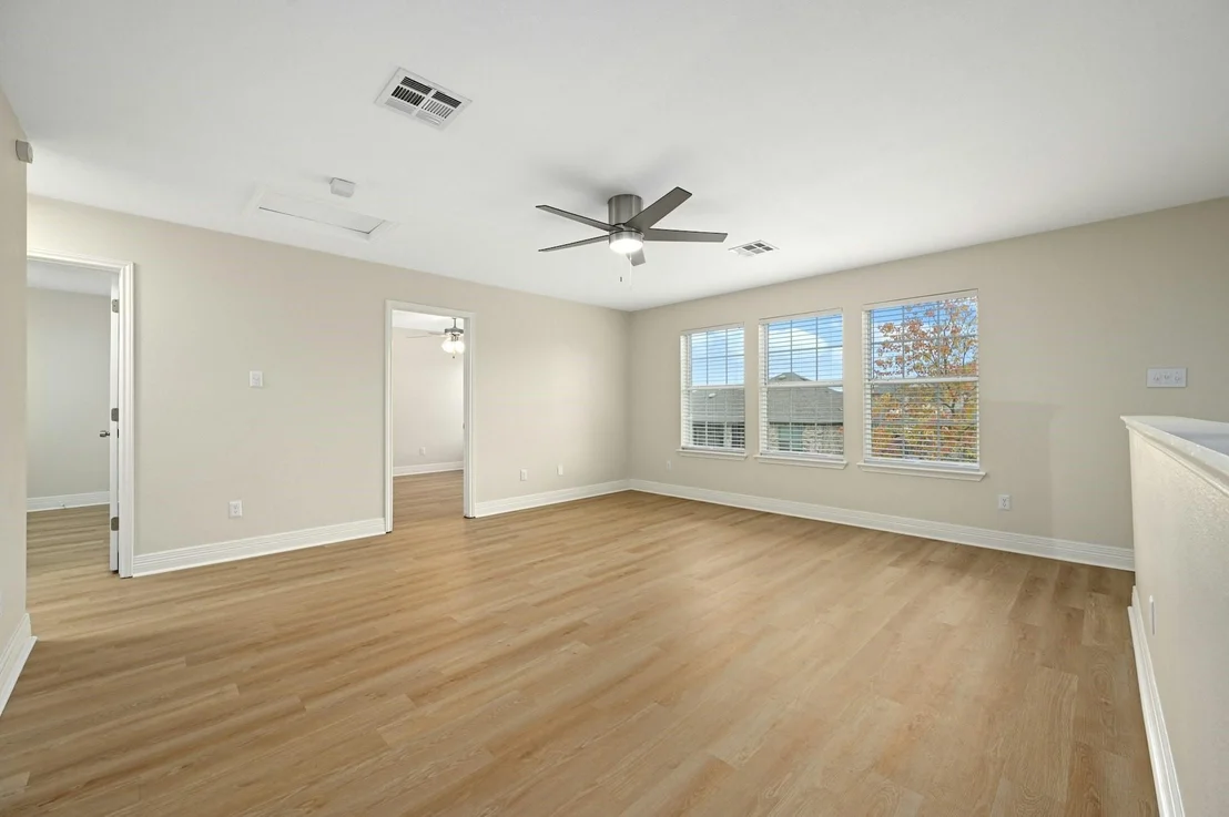 Photo of 912 Yellowstone DR