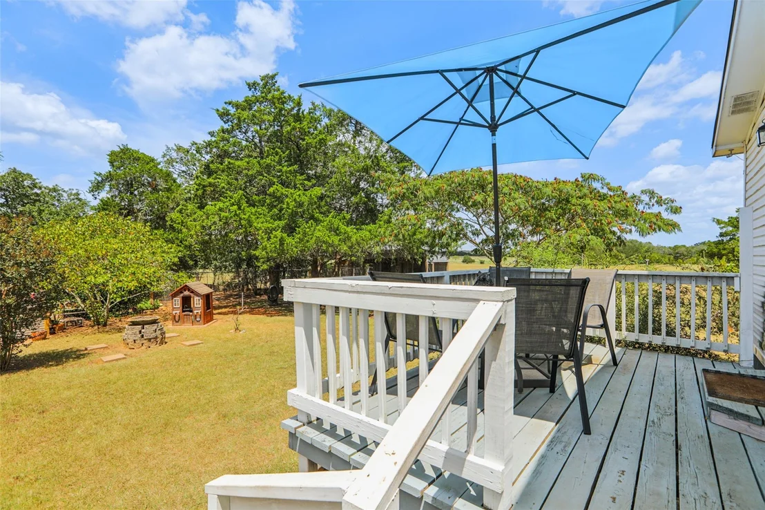 Photo of 372 Hofferek RD